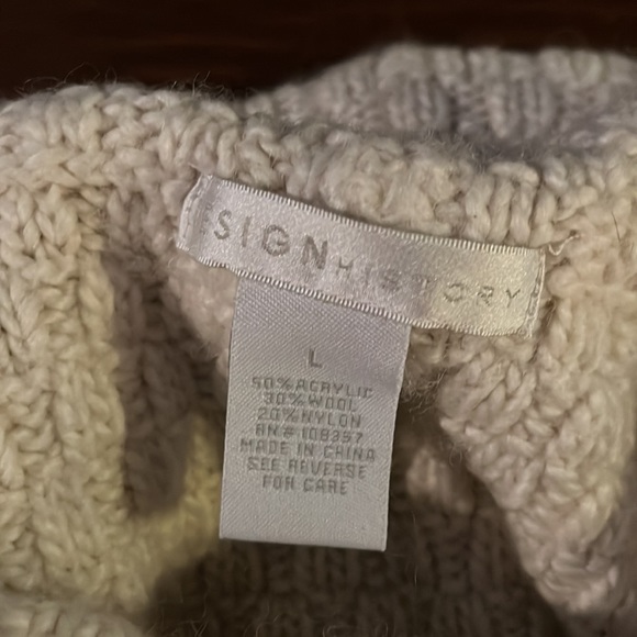 Large white sleeveless sweater by Design History - Picture 2 of 2